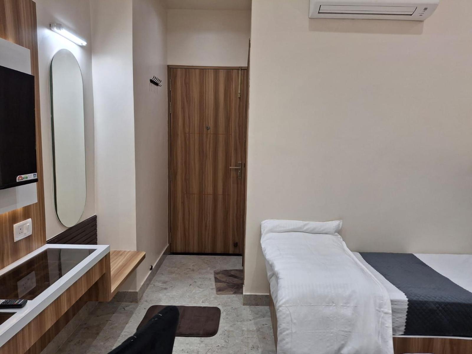 Raghav - Essence Of Kashi Hotel 4*