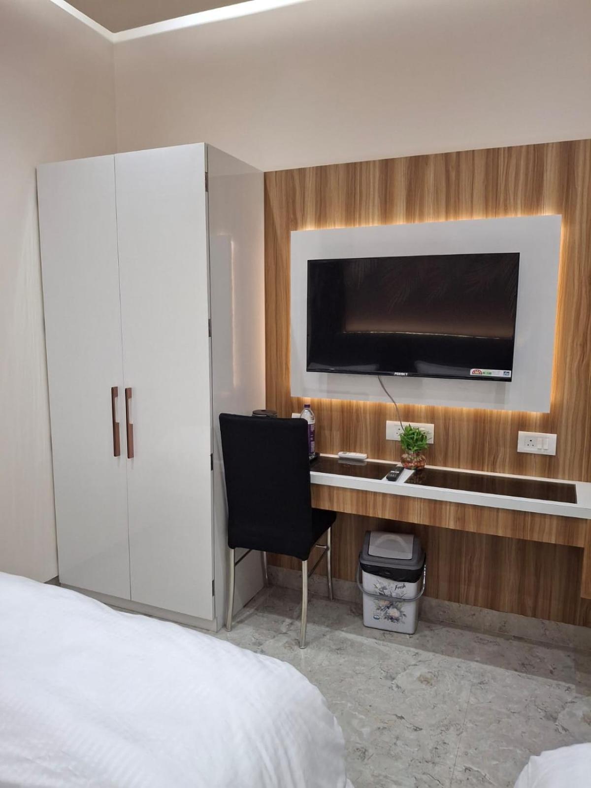 Hotel Raghav - Essence Of Kashi 4*